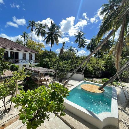 Kima Serviced Beach House & Suites Bwejuu Bagian luar foto