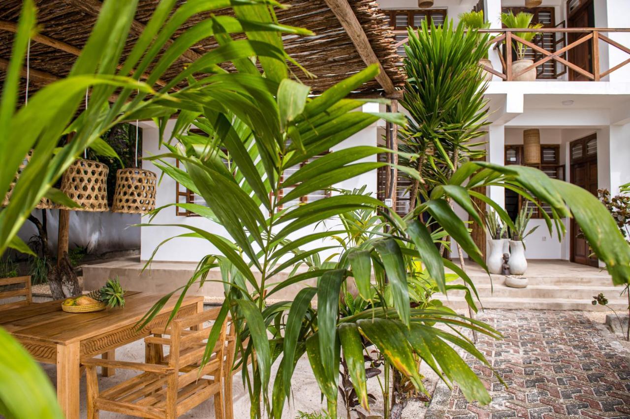 Kima Serviced Beach House & Suites Bwejuu Bagian luar foto