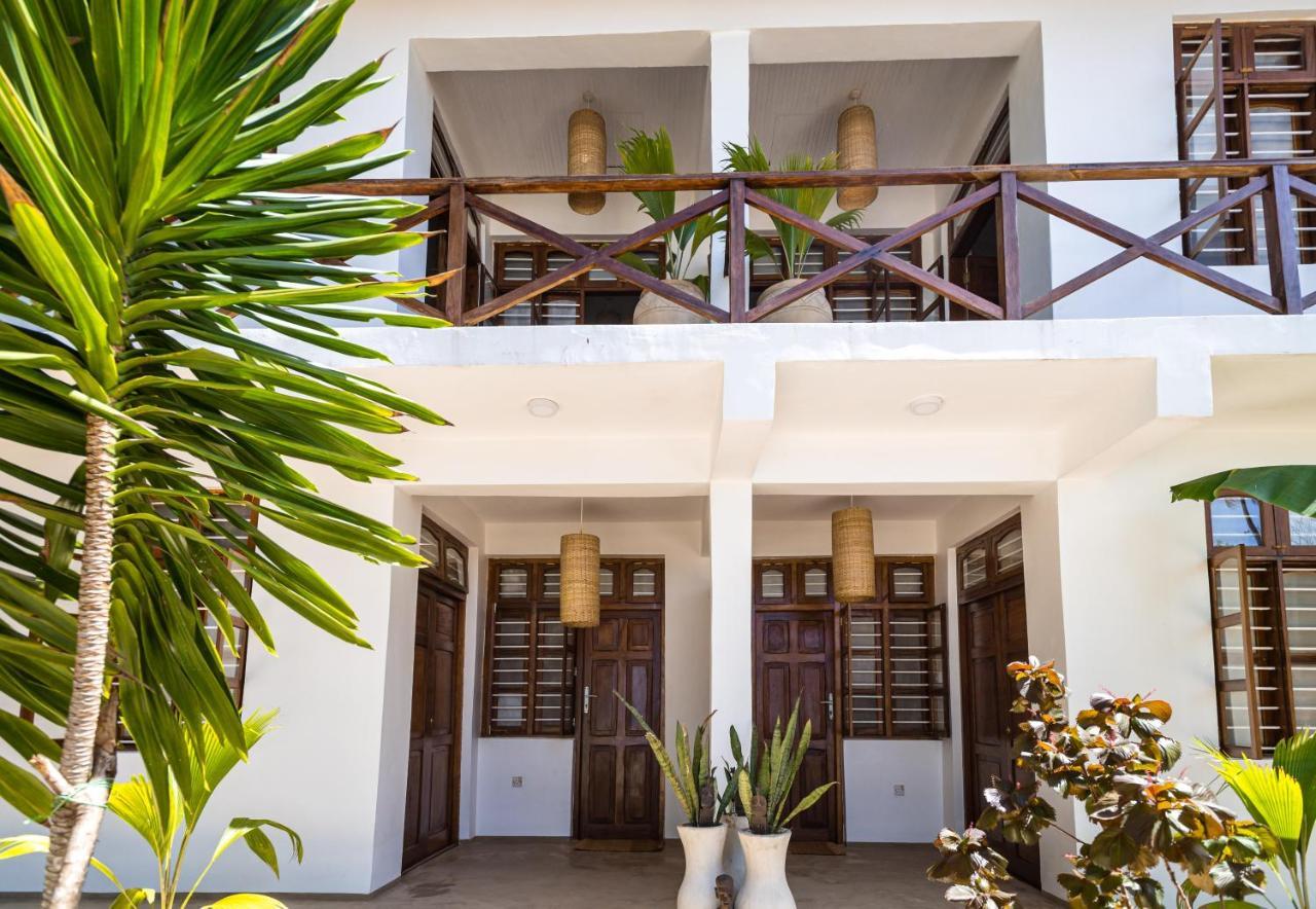 Kima Serviced Beach House & Suites Bwejuu Bagian luar foto